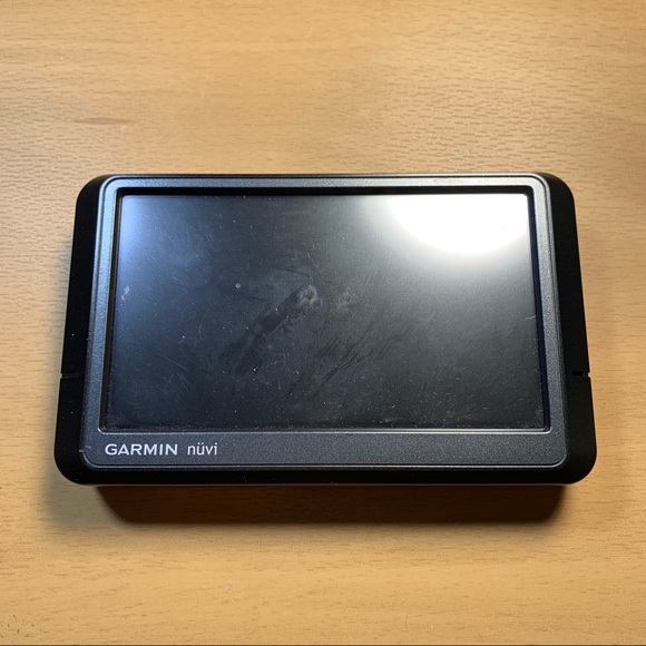 Garmin Nuvi 255 GPS System w Charger and Car Mount - Picture 2 of 13